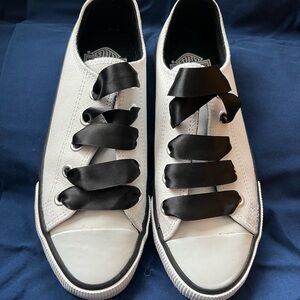 Harley-Davidson White and Black Sneakers